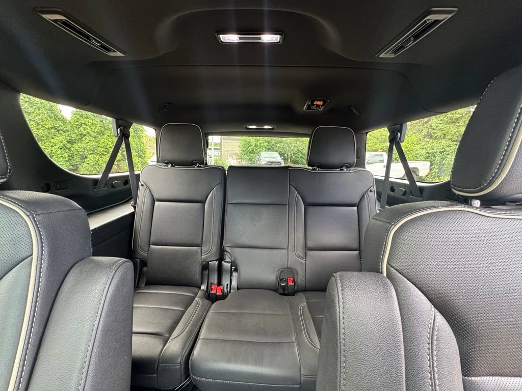 Used 2024 GMC Yukon XL SLT w/ SLT Luxury Package AWD/4WD image 34