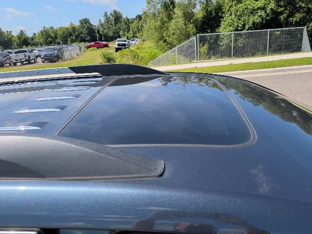 Used 2019 GMC Acadia SLT AWD/4WD image 9