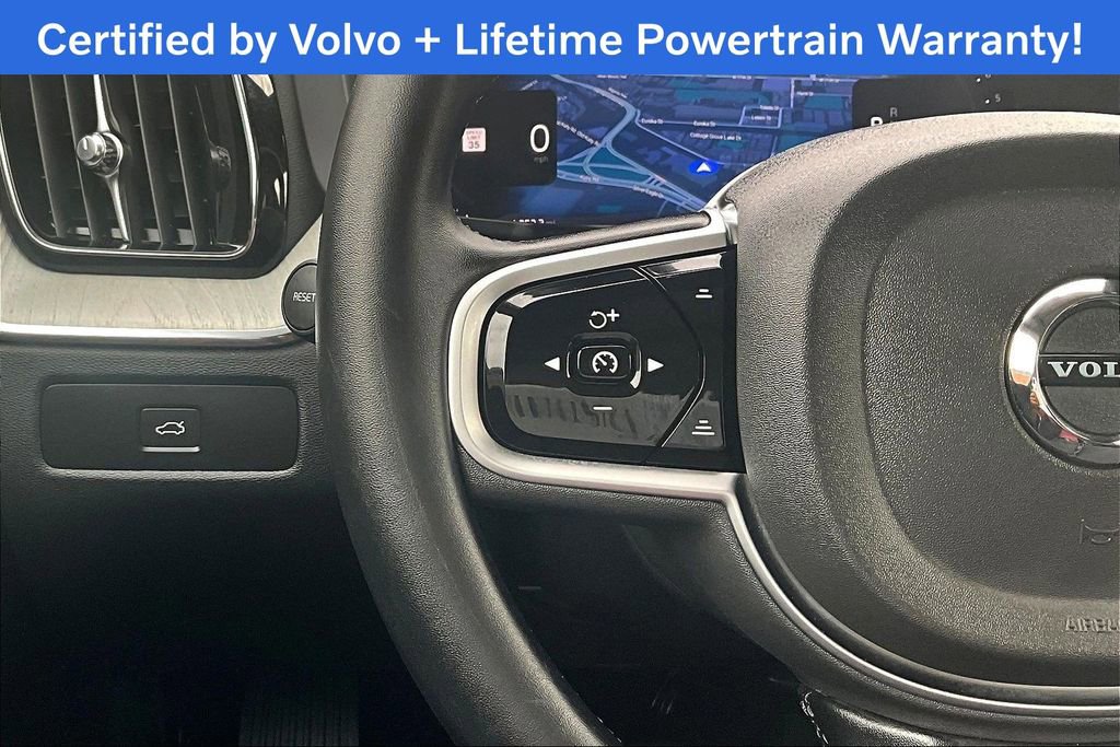Used 2025 Volvo XC60 B5 Plus image 26