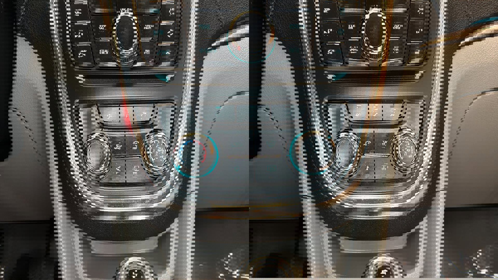 Used 2016 Buick Encore FWD image 31