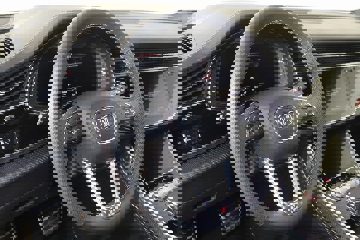 Used 2024 Audi SQ8 Premium Plus image 6