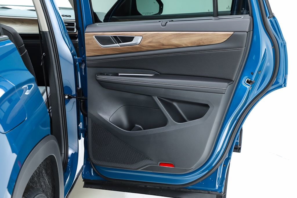 New 2026 Volkswagen Atlas SE image 70