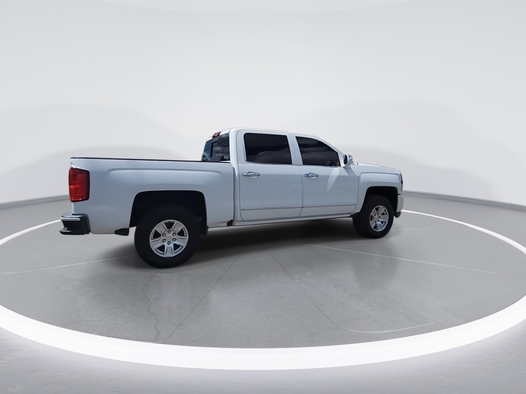 Used 2016 Chevrolet Silverado 1500 LTZ Z71 w/ LTZ Plus Package AWD/4WD image 3