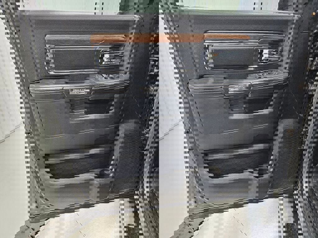 Used 2013 RAM 2500 Laramie w/ Cold Weather Group AWD/4WD image 30