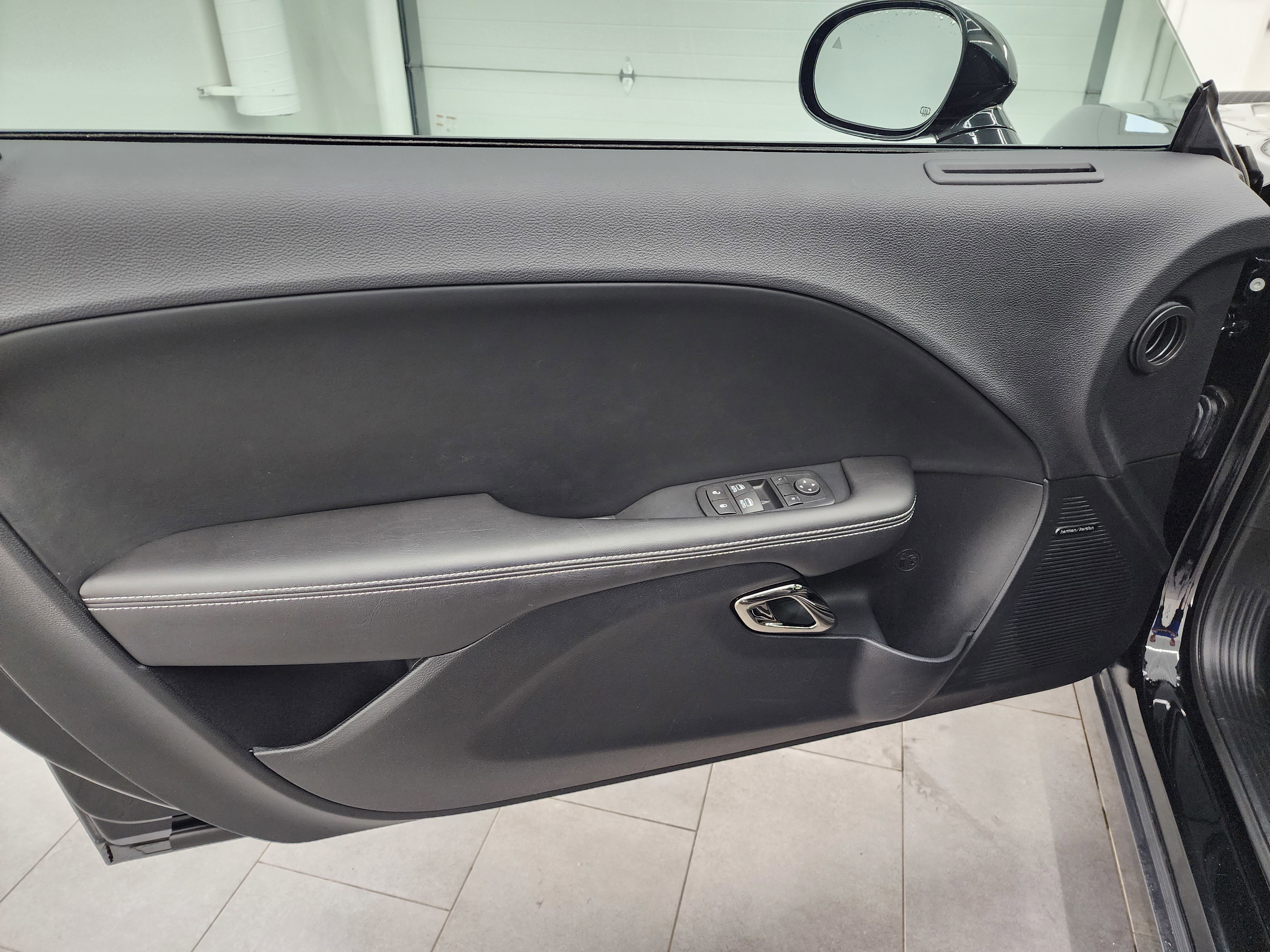 Used 2018 Dodge Challenger SRT Hellcat image 33