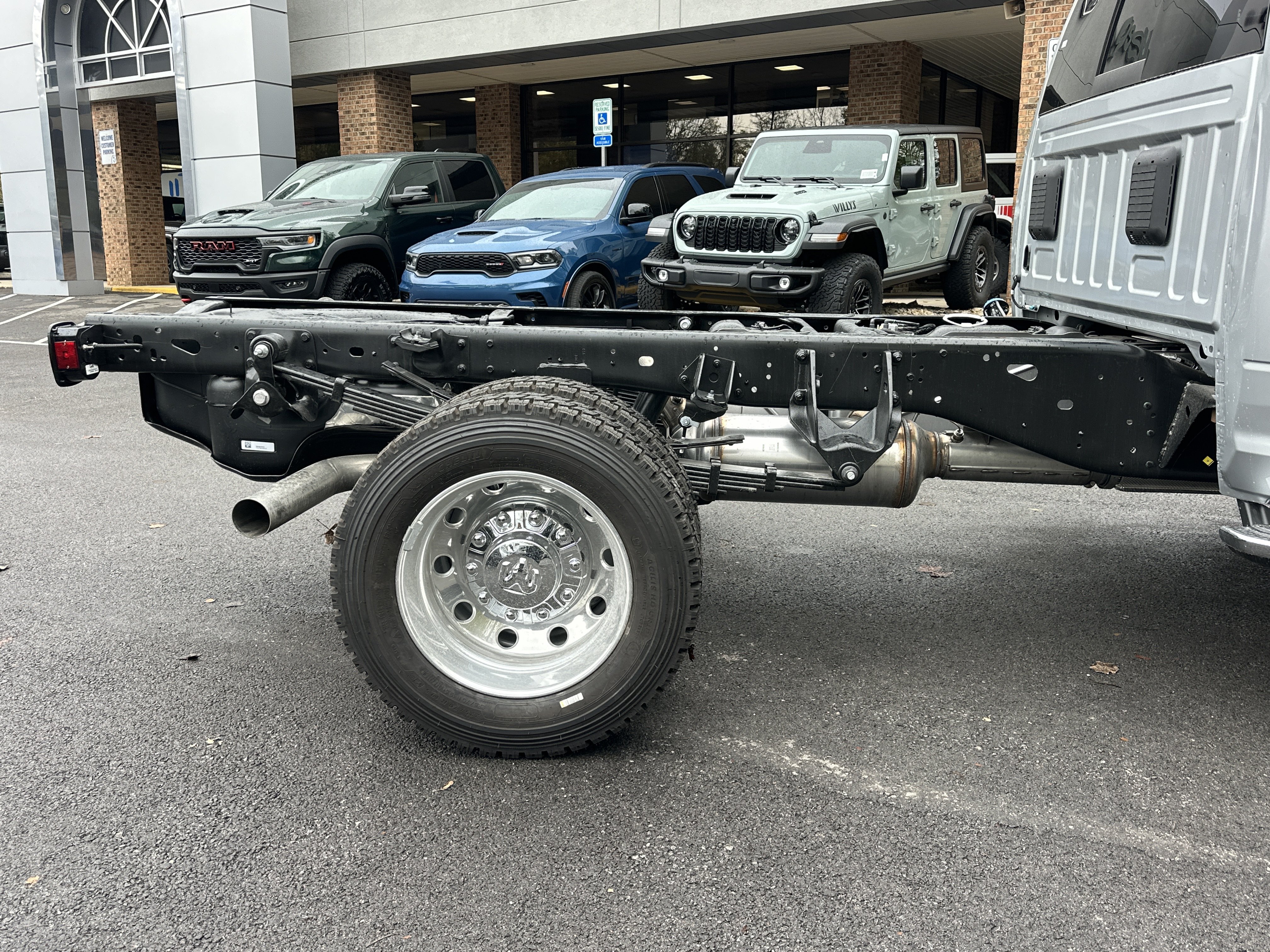 New 2027 RAM 5500 4x4 Crew Cab image 20