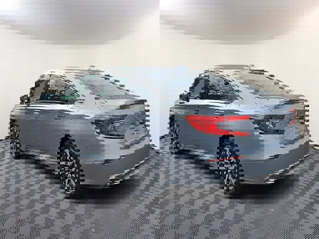 Used 2019 Honda Accord EX image 4
