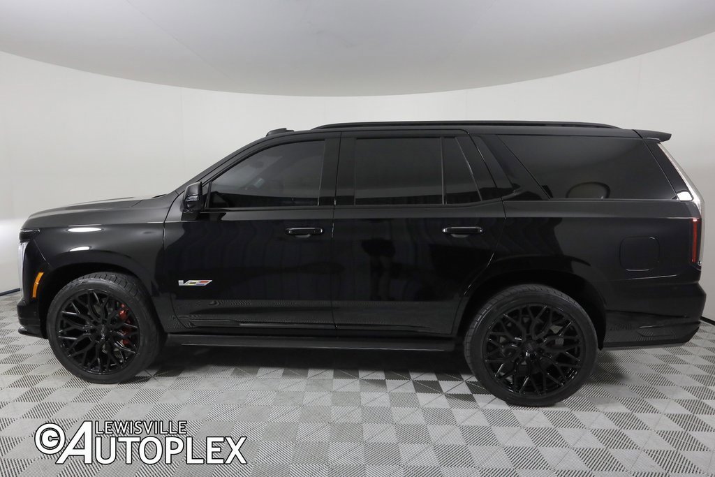Used 2025 Cadillac Escalade V image 11