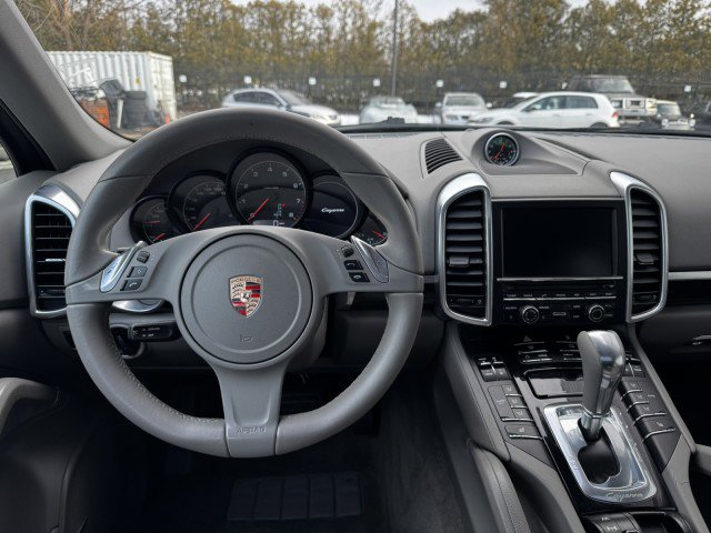 Used 2013 Porsche Cayenne image 21