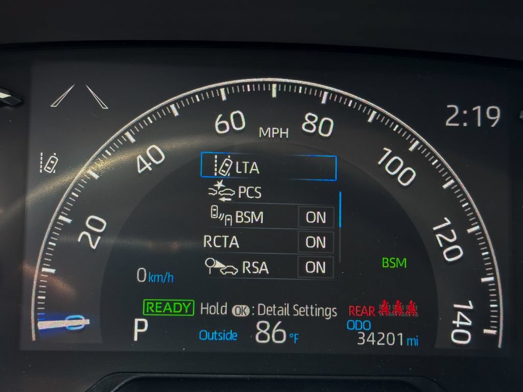 Used 2025 Toyota RAV4 LE AWD/4WD image 29