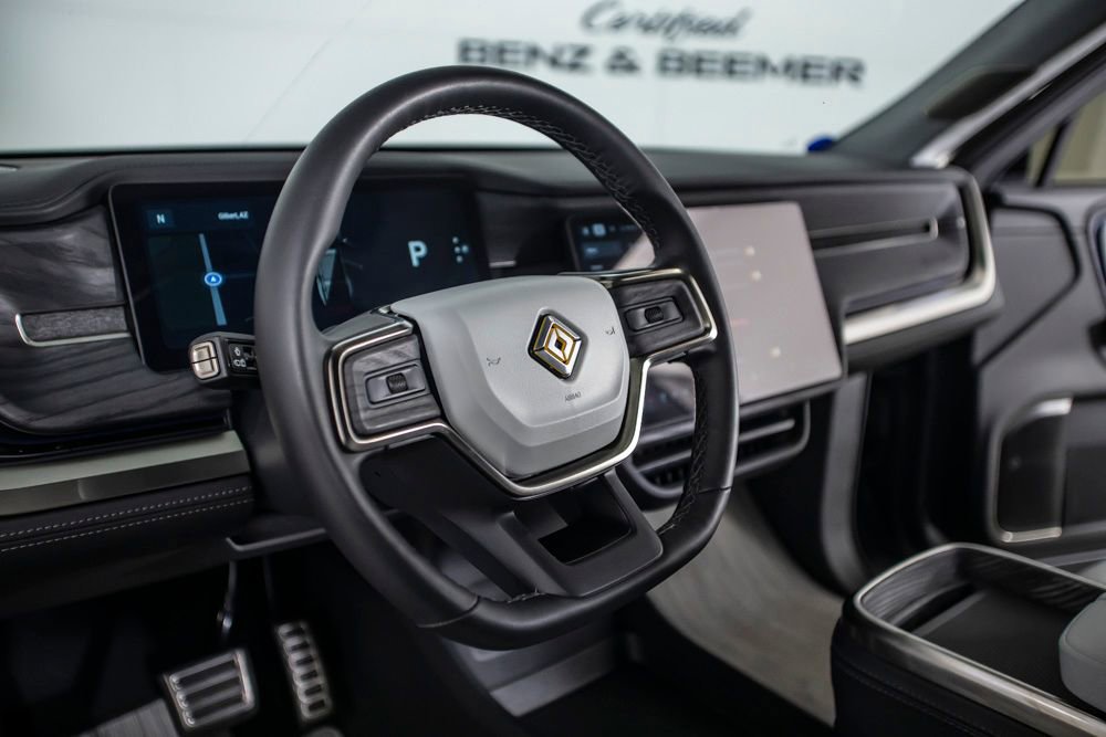 Used 2023 Rivian R1S Adventure image 27