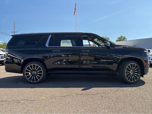 New 2026 Chevrolet Suburban High Country AWD/4WD image 5