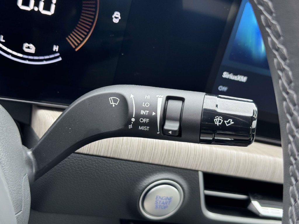 Used 2025 Hyundai Sonata SEL FWD image 23