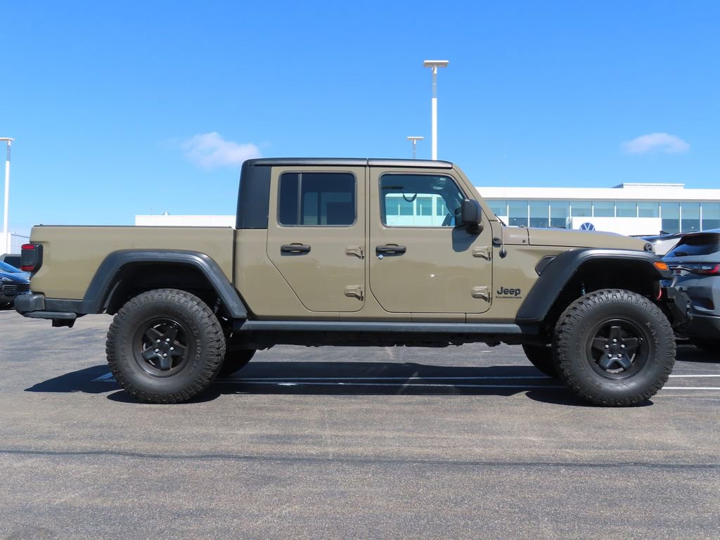 Used 2020 Jeep Gladiator Sport w/ Quick Order Package 24S image 2
