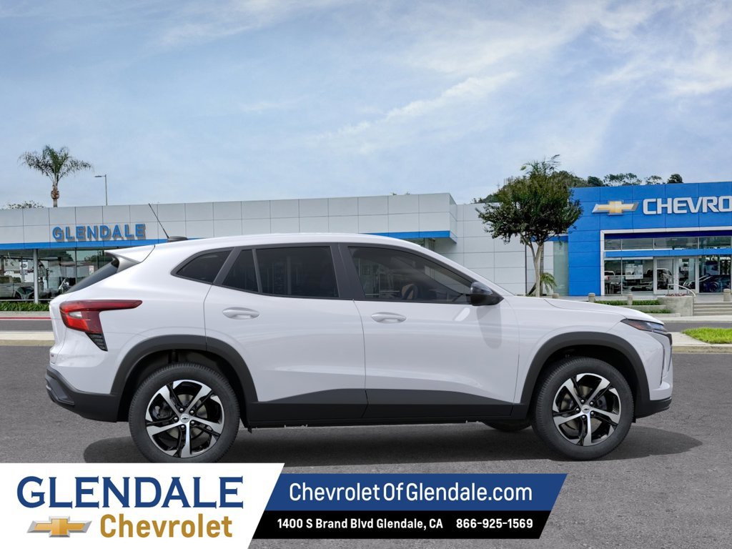 New 2026 Chevrolet Trax RS FWD image 5