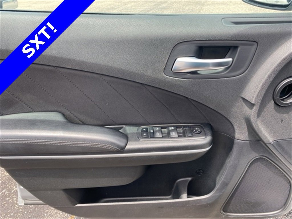 Used 2023 Dodge Charger SXT image 21