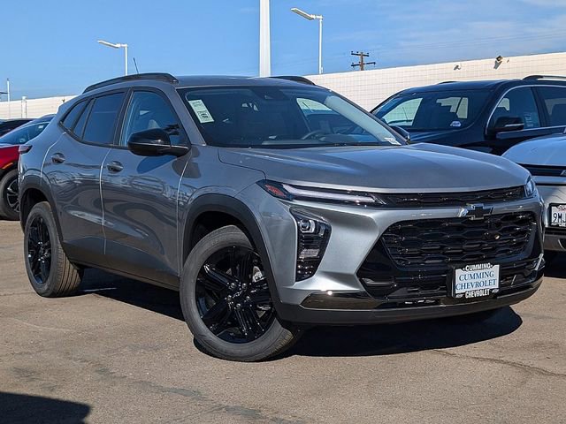 New 2026 Chevrolet Trax ACTIV FWD image 2