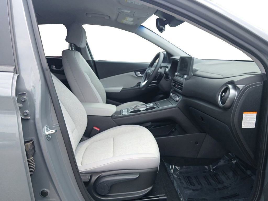 Certified 2023 Hyundai Kona SE FWD image 15