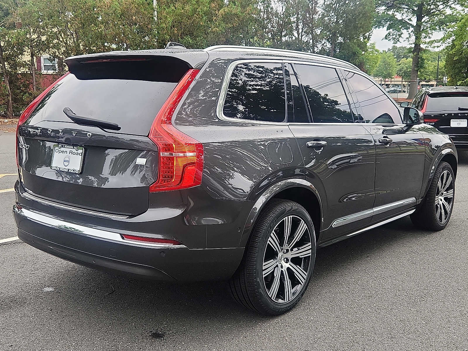 Certified 2024 Volvo XC90 T8 Ultimate w/ Protection Package Premier AWD/4WD image 6