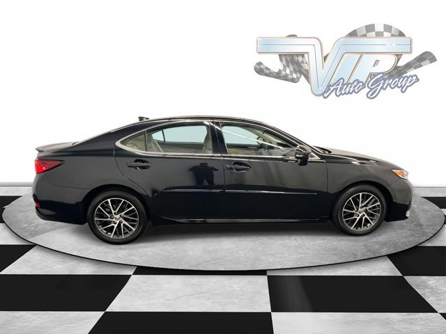 Used 2017 Lexus ES 350 w/ Navigation System Package image 5