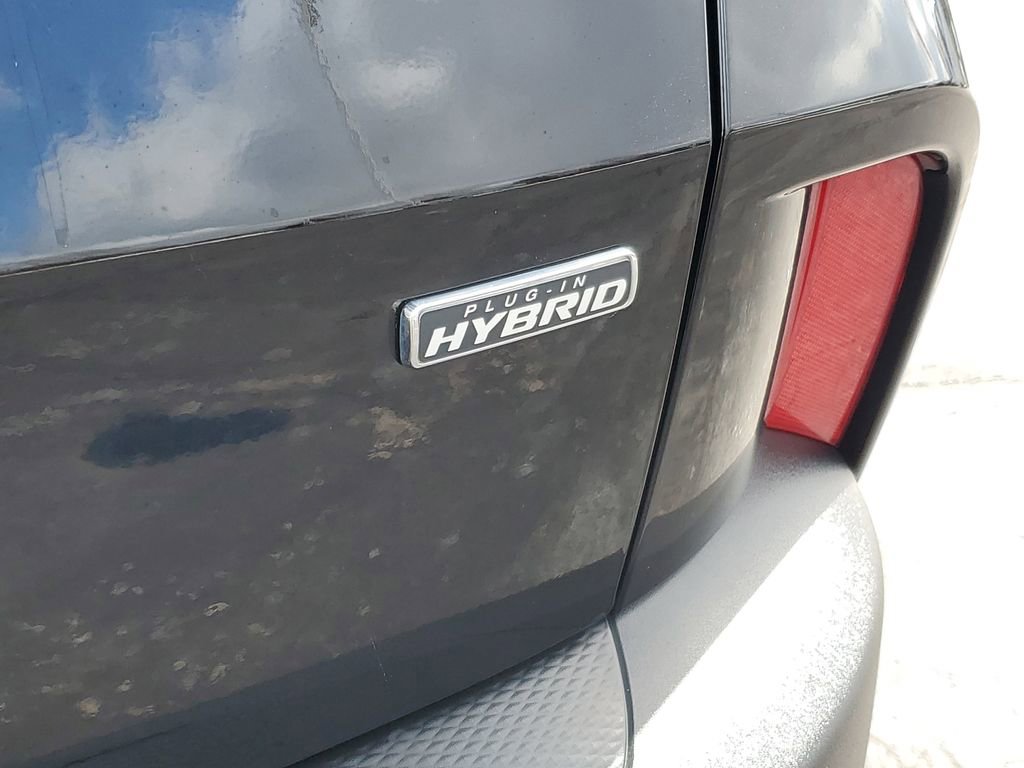 Used 2024 Ford Escape SE image 35