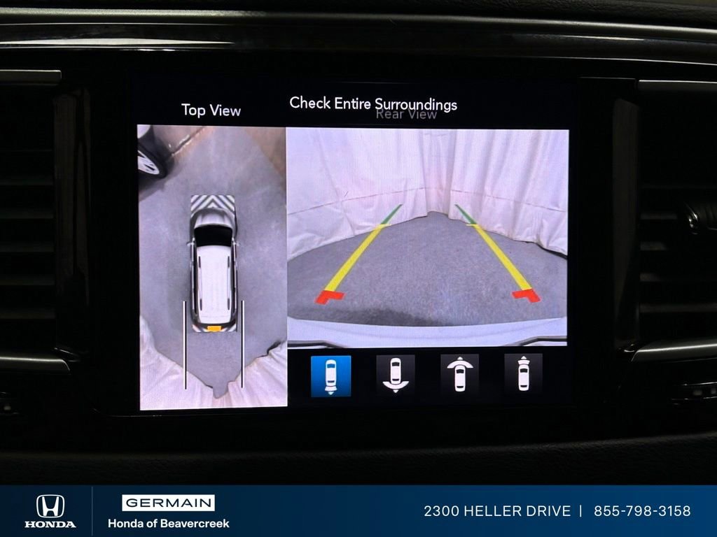 Used 2019 Chrysler Pacifica Touring-L Plus w/ Advanced Safetytec Group FWD image 23
