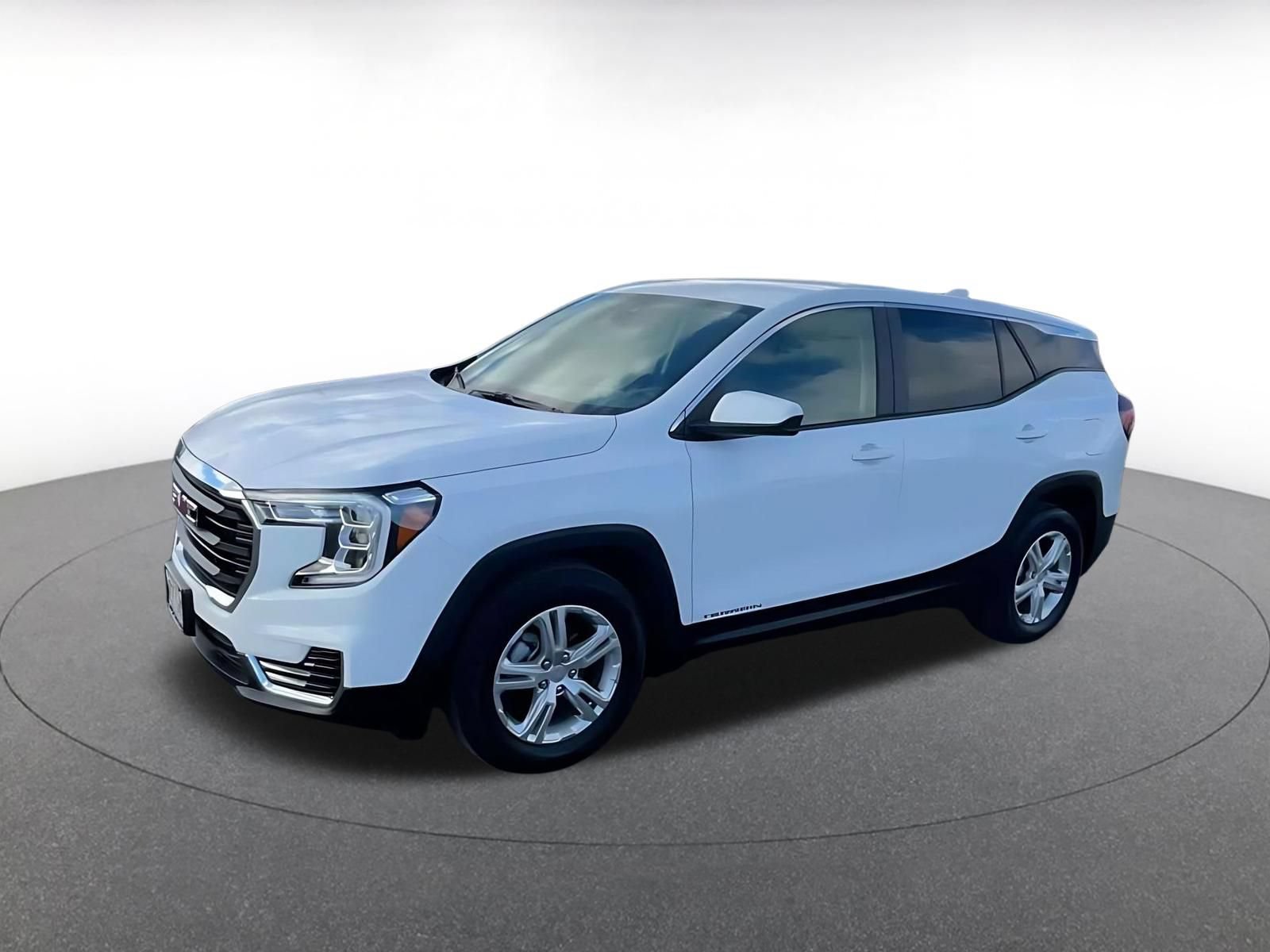 Used 2024 GMC Terrain SLE FWD image 7