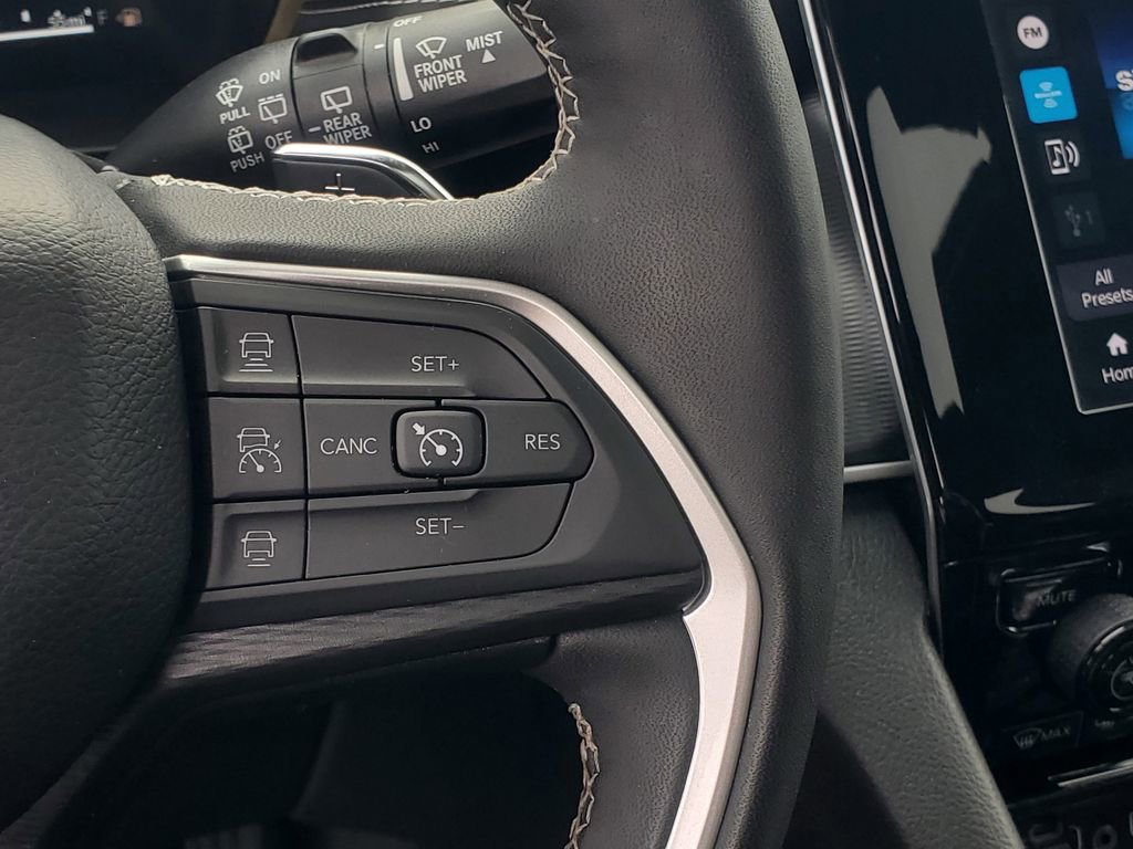 Used 2024 Jeep Grand Cherokee Altitude image 18