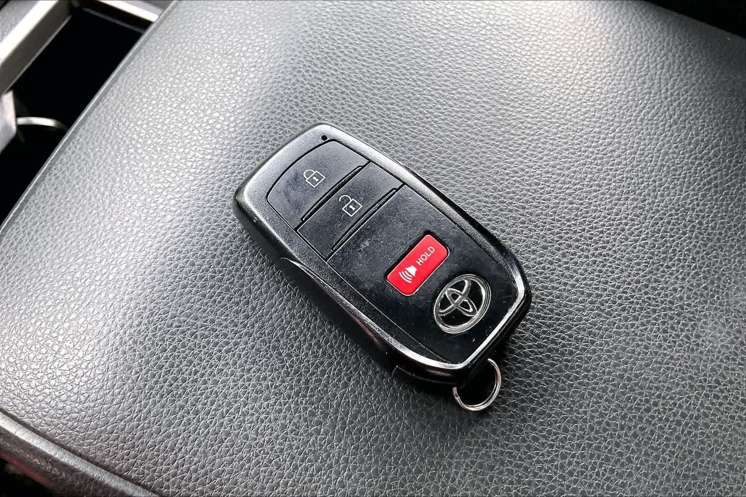 Used 2024 Toyota Tacoma TRD Off-Road AWD/4WD image 19
