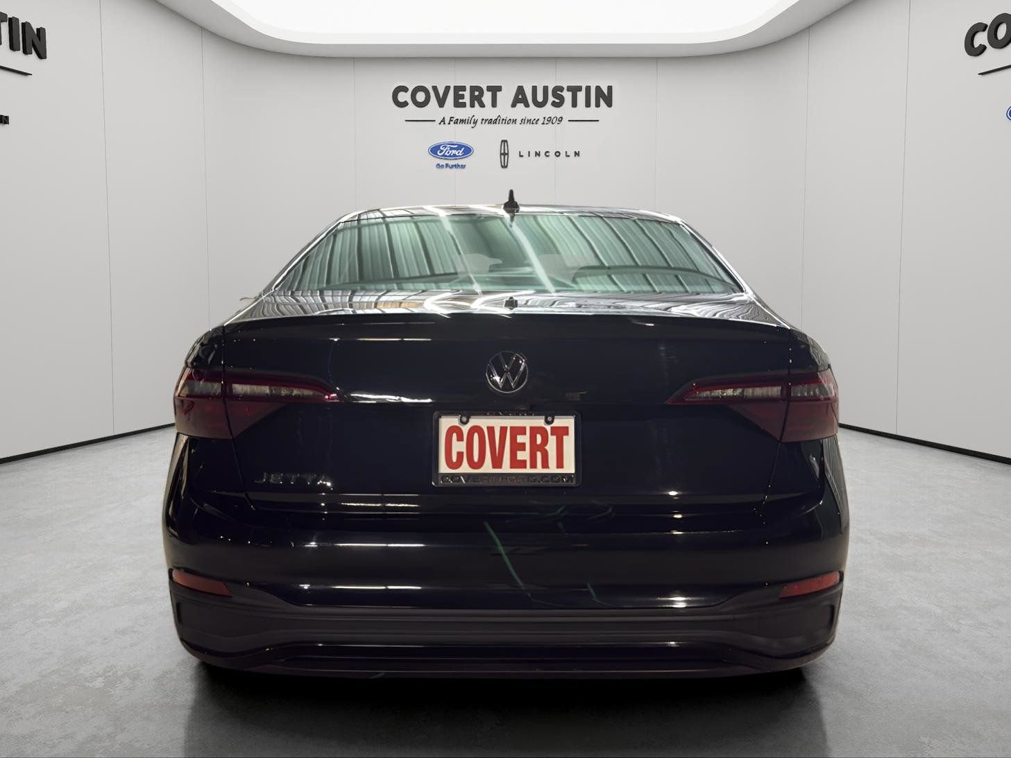 Used 2023 Volkswagen Jetta Sport image 4