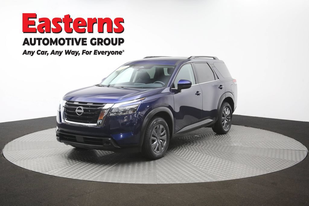 Used 2025 Nissan Pathfinder SV FWD image 56