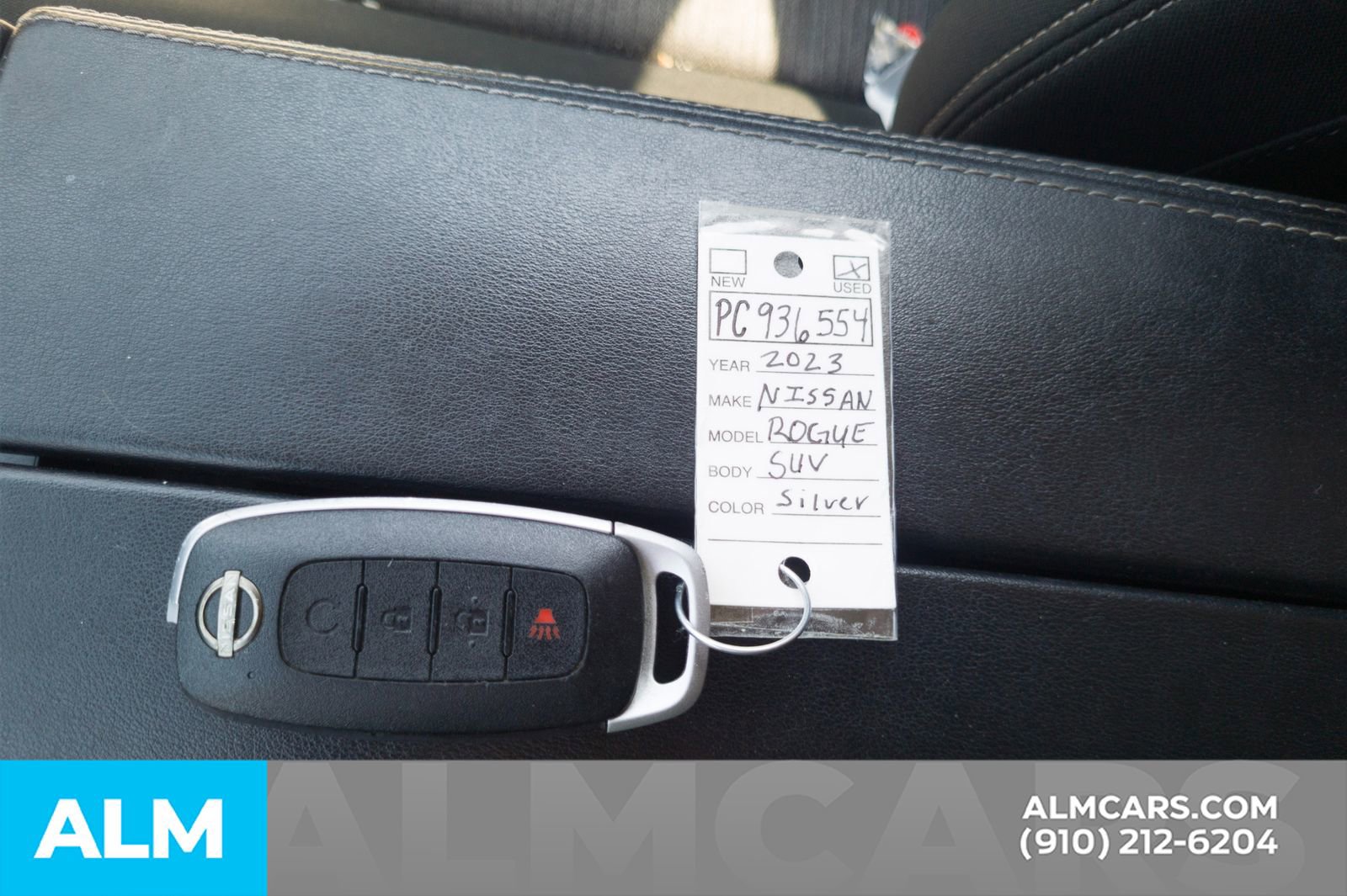 Used 2023 Nissan Rogue SV image 15