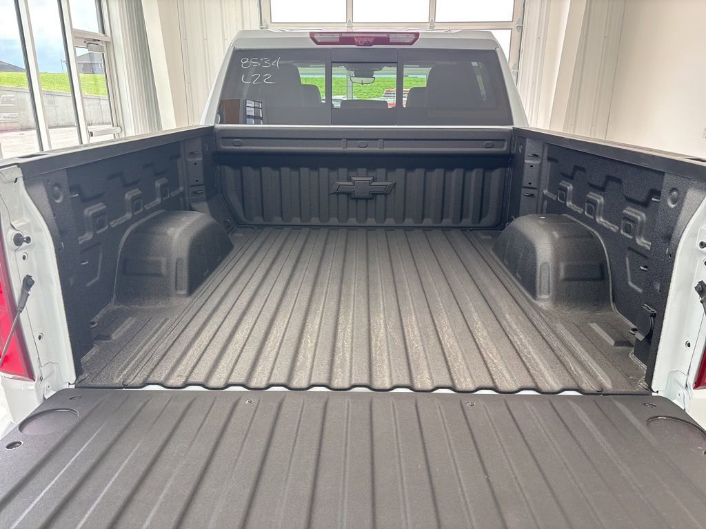 New 2026 Chevrolet Silverado 1500 LTZ w/ LTZ Premium Package AWD/4WD image 18