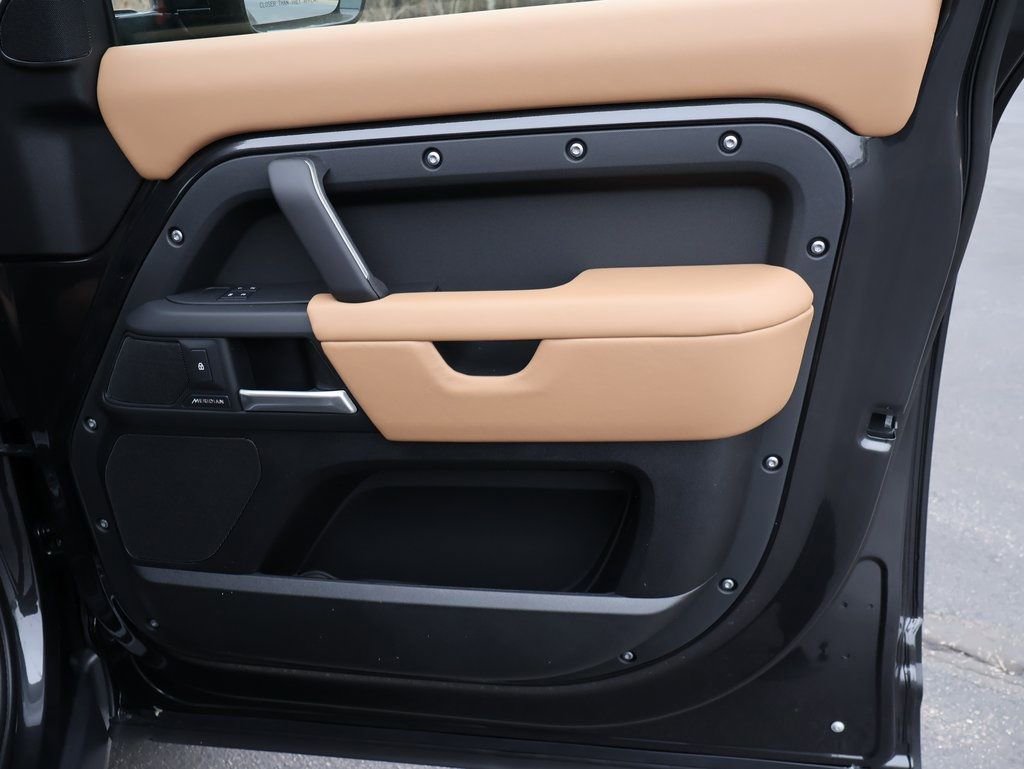 New 2026 Land Rover Defender 110 S image 12