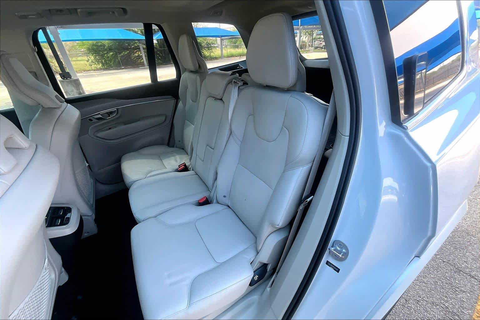 Used 2024 Volvo XC90 B5 Core AWD/4WD image 21