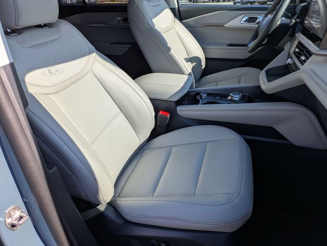 New 2026 Ford Explorer Active w/ Active Comfort Package RWD image 40
