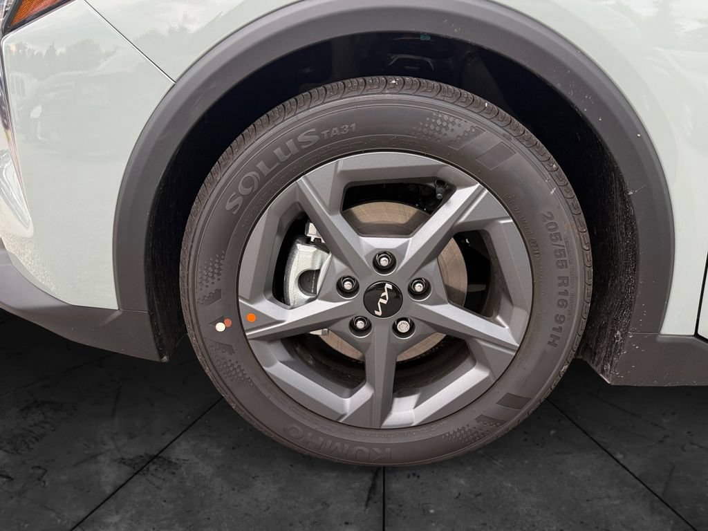 New 2026 Kia K4 FWD image 14