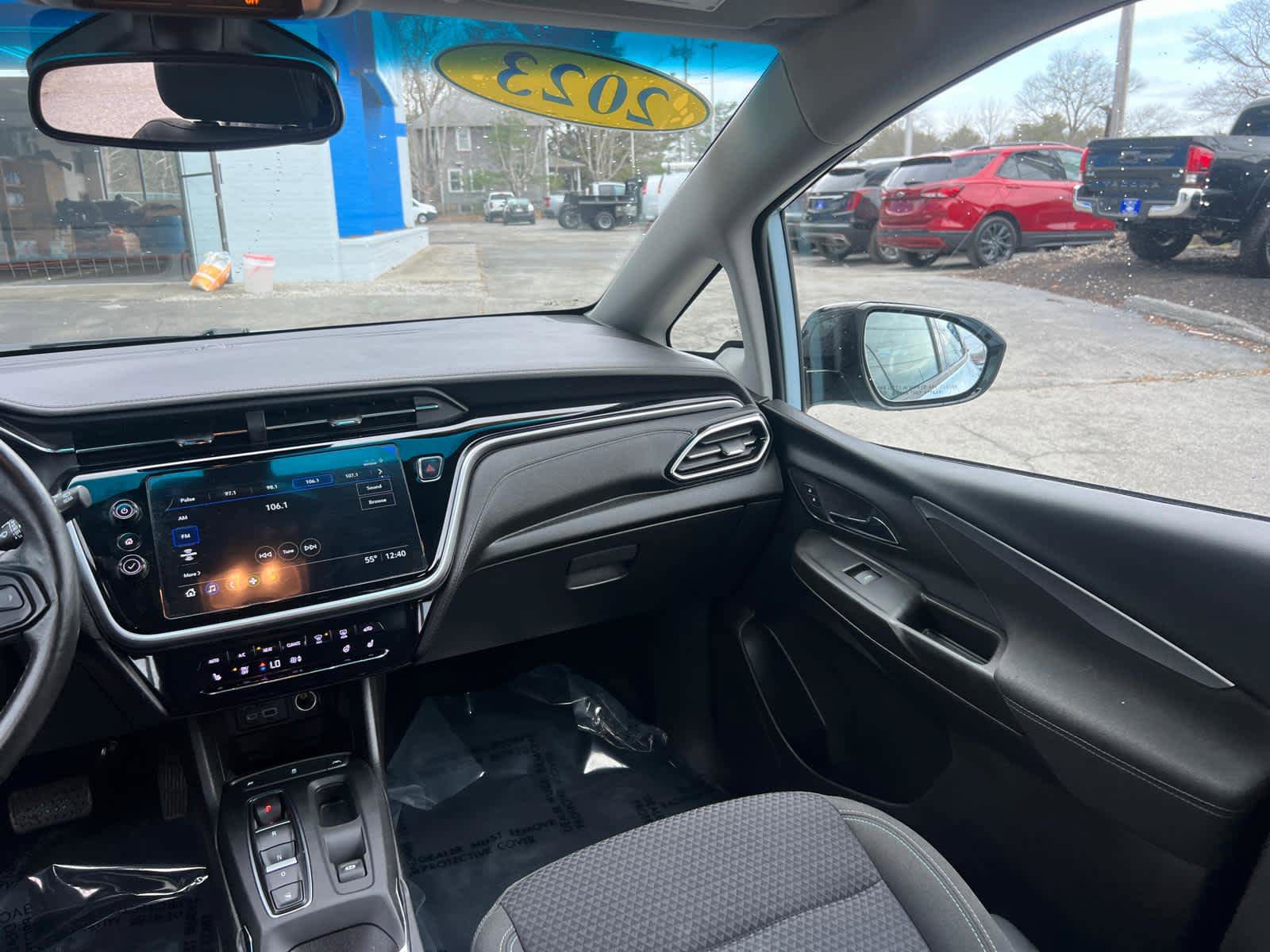 Certified 2023 Chevrolet Bolt LT image 35