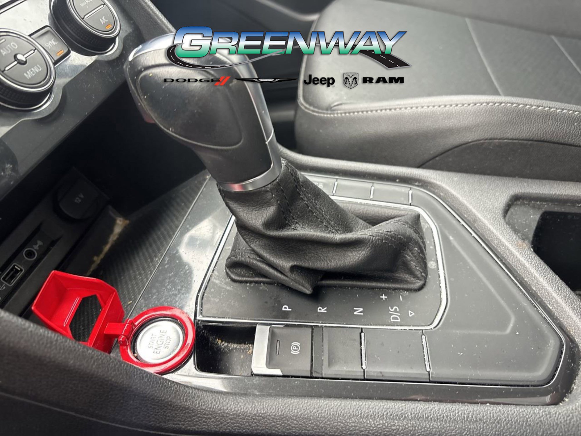 Used 2019 Volkswagen Tiguan SE image 17