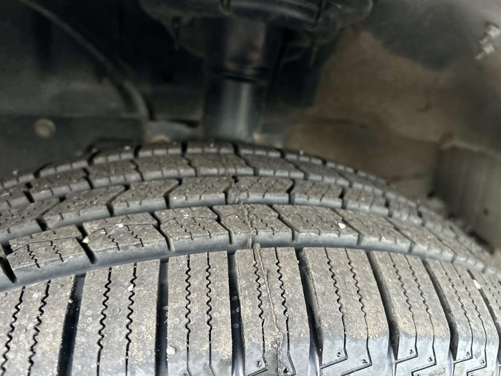 Used 2023 Ford Transit 350 XLT image 10