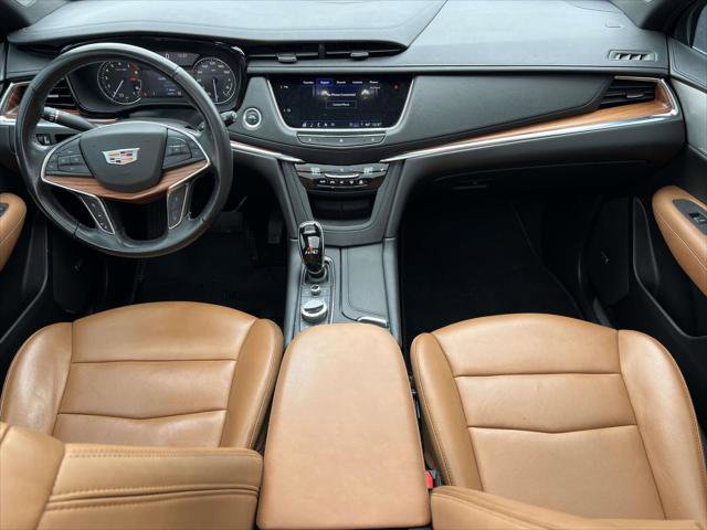Used 2021 Cadillac XT5 Premium Luxury AWD/4WD image 16