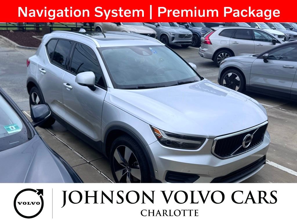 Used 2019 Volvo XC40 T5 Momentum