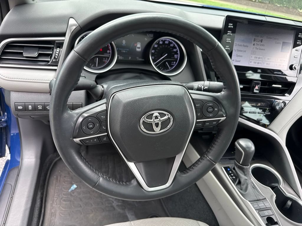 Used 2023 Toyota Camry XLE w/ Navigation Package FWD image 9
