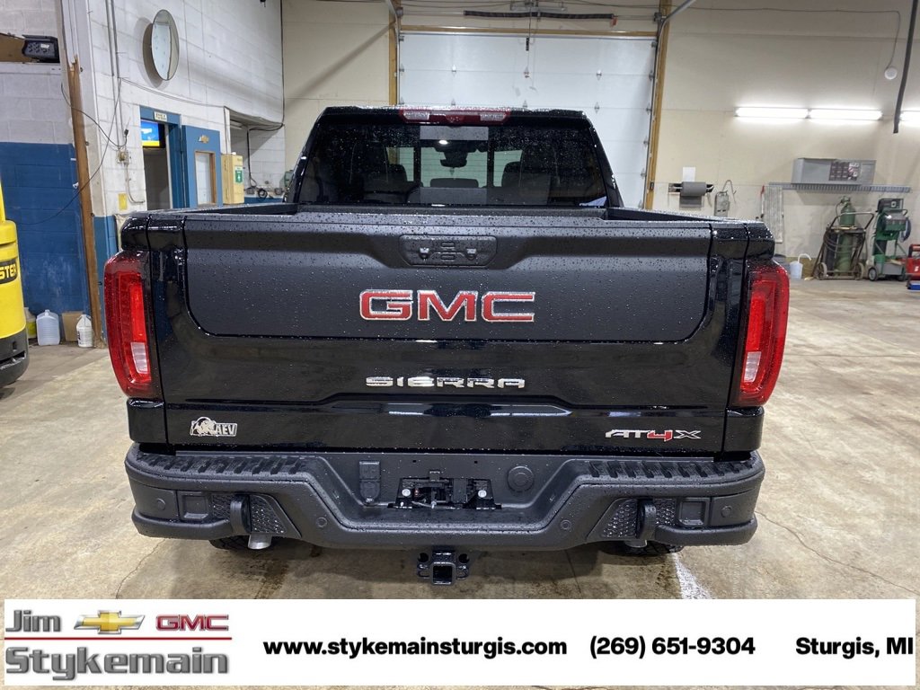 Used 2023 GMC Sierra 1500 AT4X w/ AT4X AEV Edition image 7