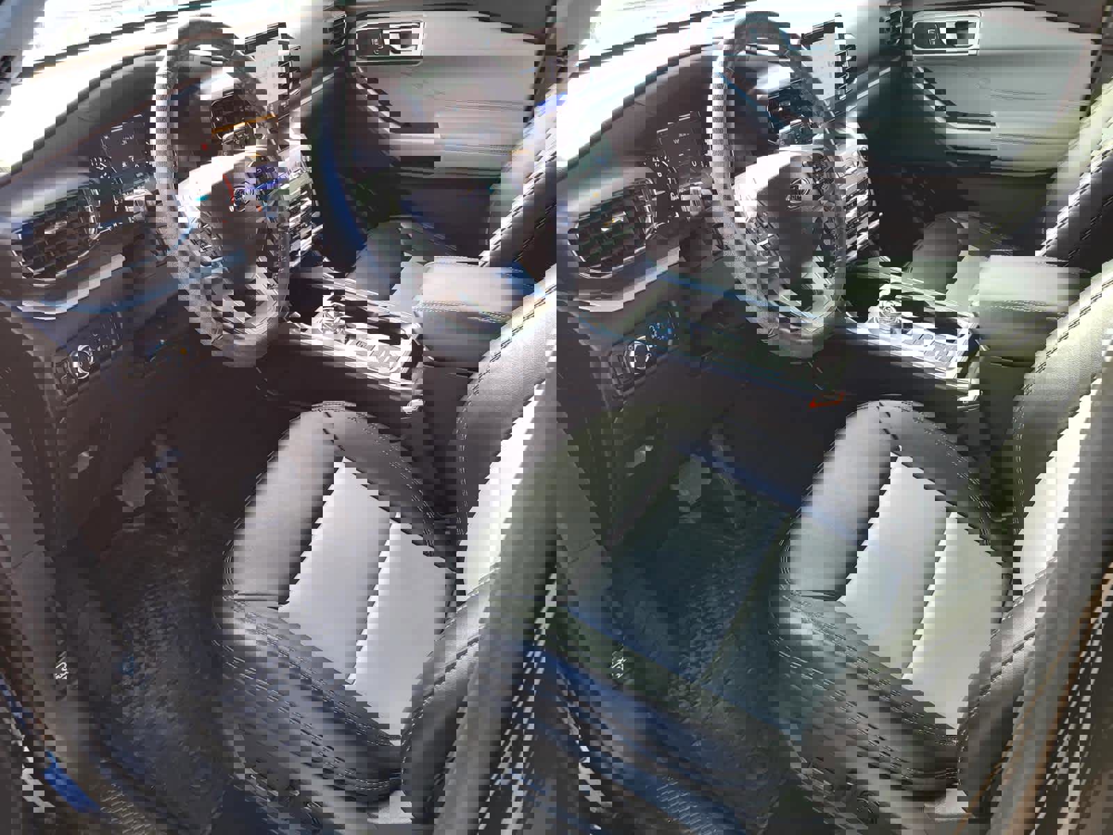 Used 2023 Ford Explorer XLT w/ Equipment Group 202A image 15