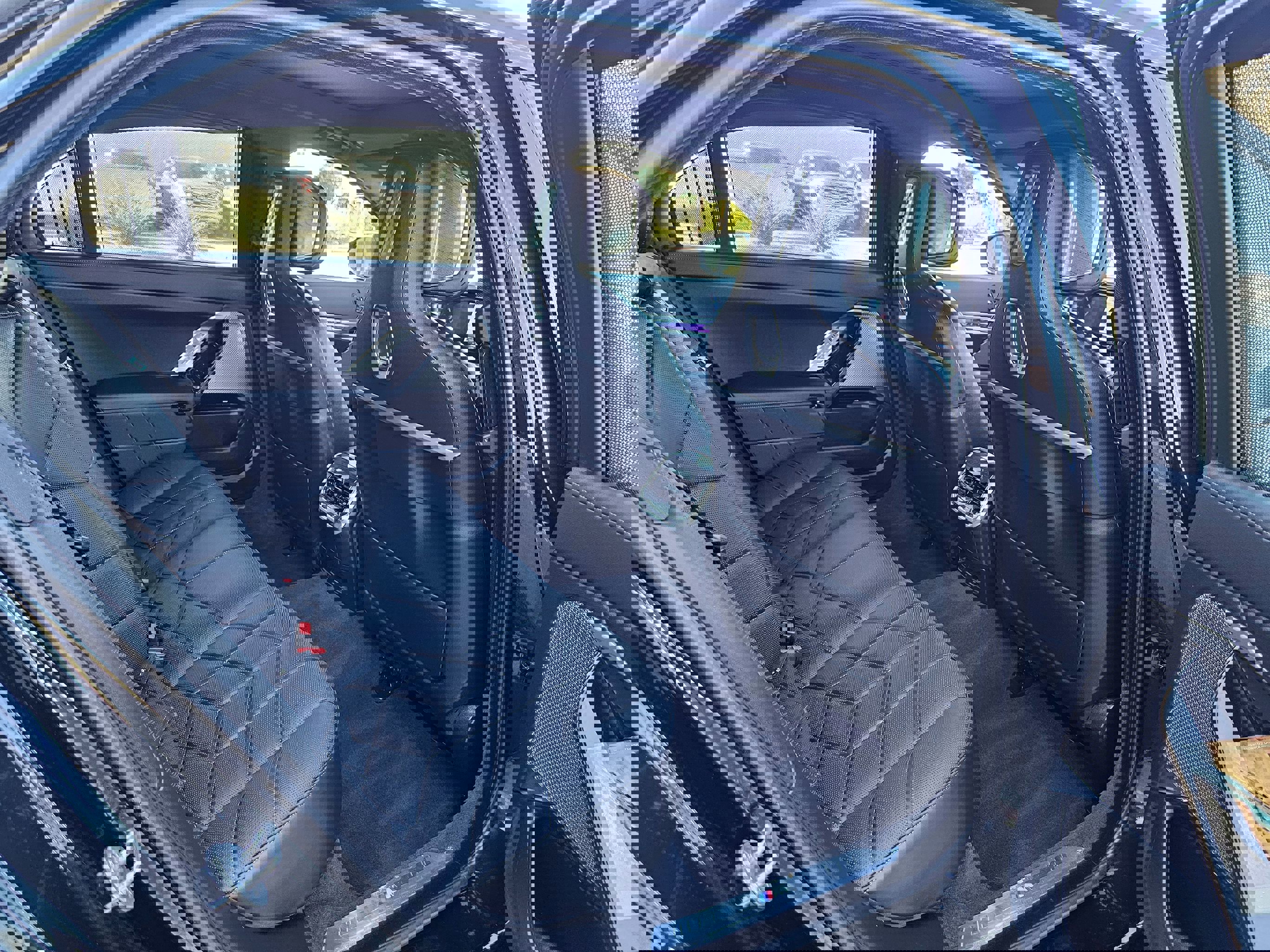 Used 2025 BMW 740i image 37