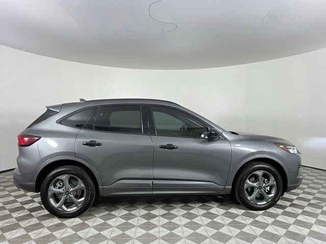 Used 2023 Ford Escape ST-Line AWD/4WD image 4