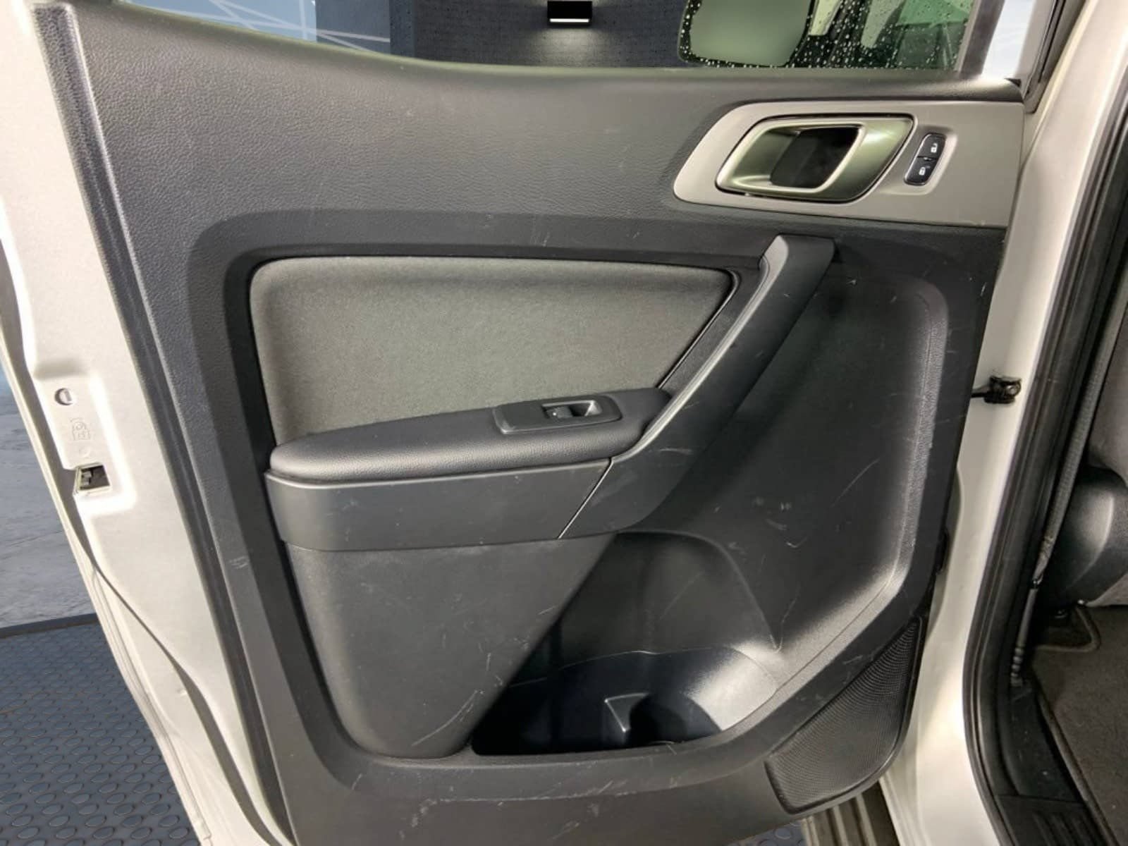 Used 2019 Ford Ranger XLT w/ Equipment Group 301A Mid AWD/4WD image 17