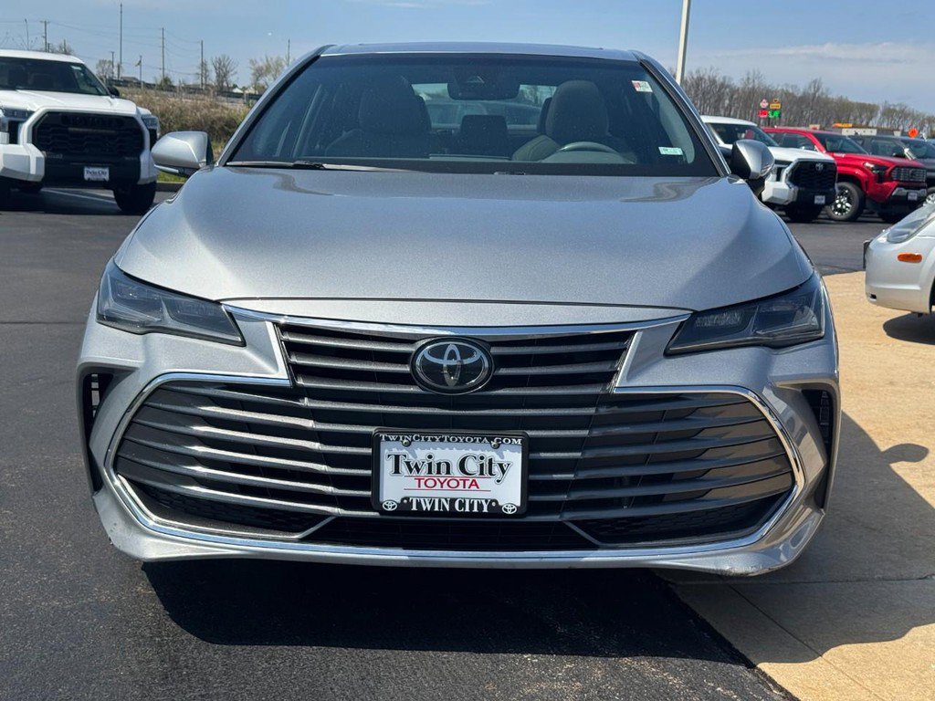 Used 2019 Toyota Avalon Limited w/ Protection Package image 8
