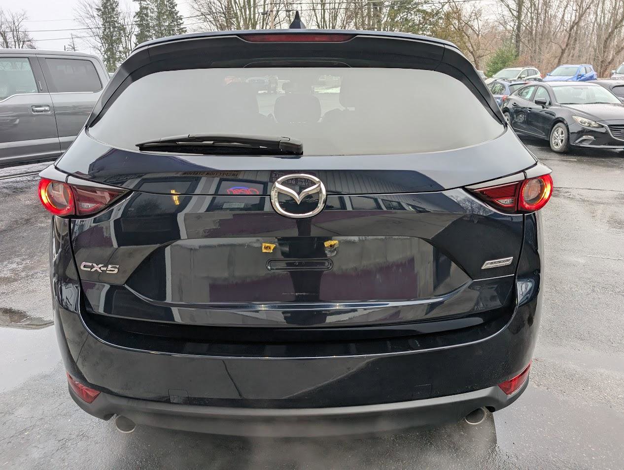 Used 2019 MAZDA CX-5 Touring image 12